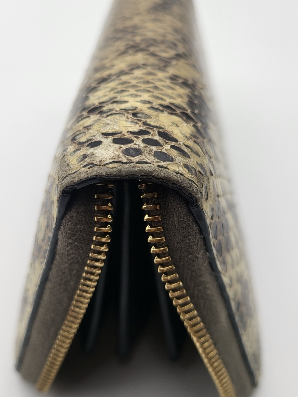 Gucci Gray Python Bamboo Zip Around Long Wallet, Authentic !! - Picture 13 of 15